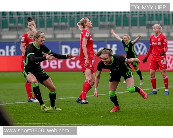 拜仁女足中场斯坦威今夏自由身离队引发转会市场关注
